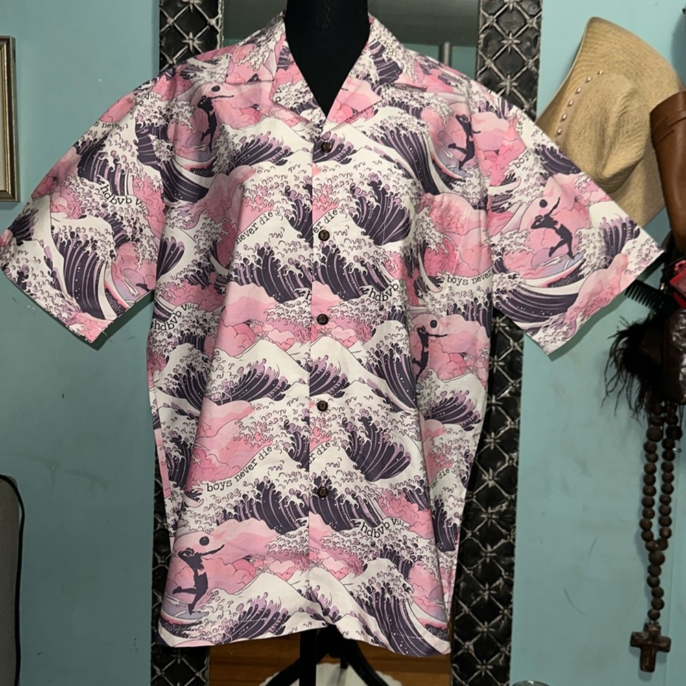 Hawaiian Winnie Fashion Wave print “Boys never die” shirt